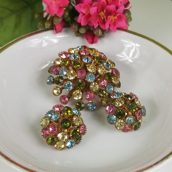 Jewelry - Vintage 60s Rhinestone Rainbow Brooch and Earrings